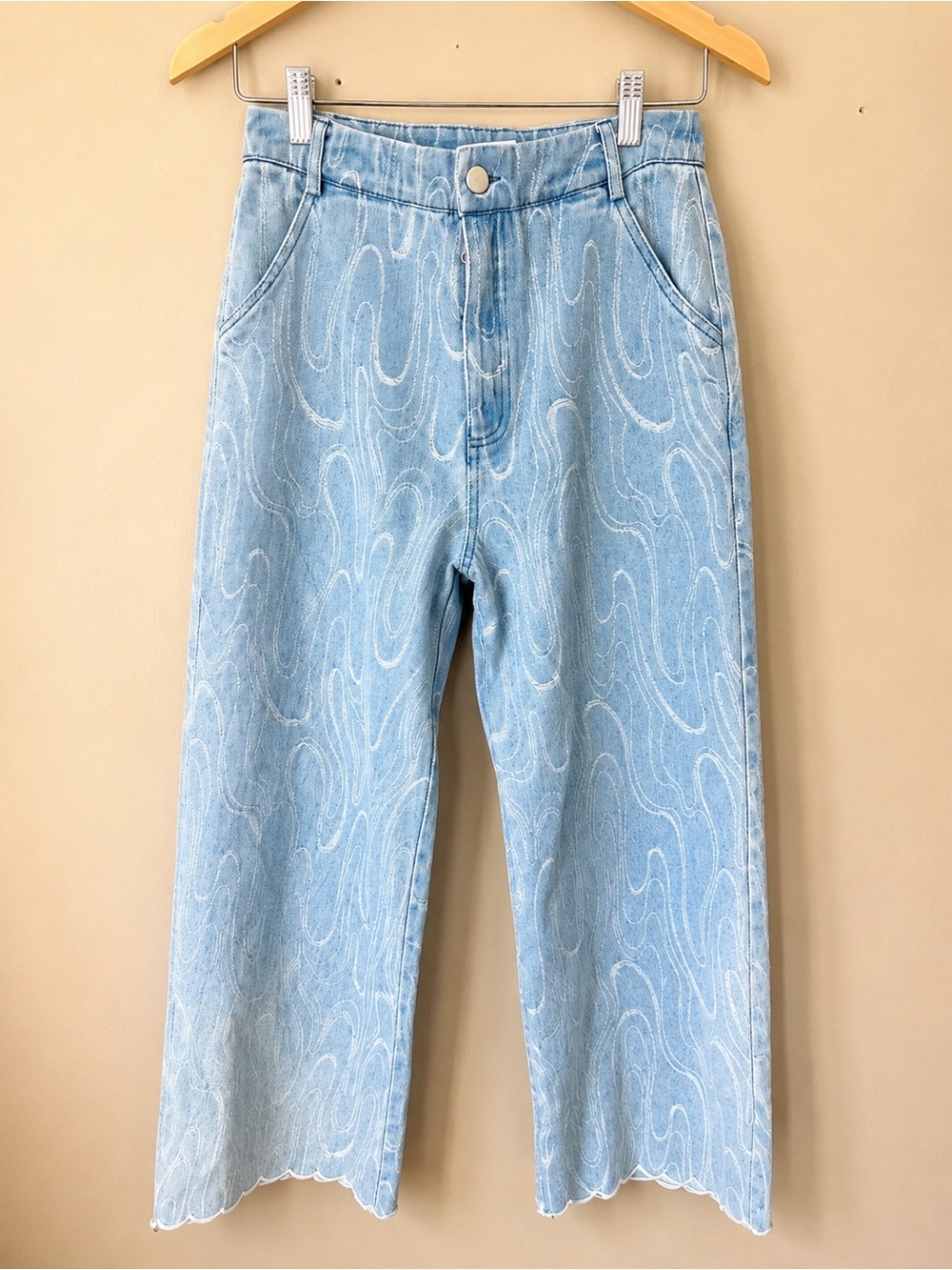 STORIA Women's Light Blue Jacquard Pattern Jeans with Scalloped Hem